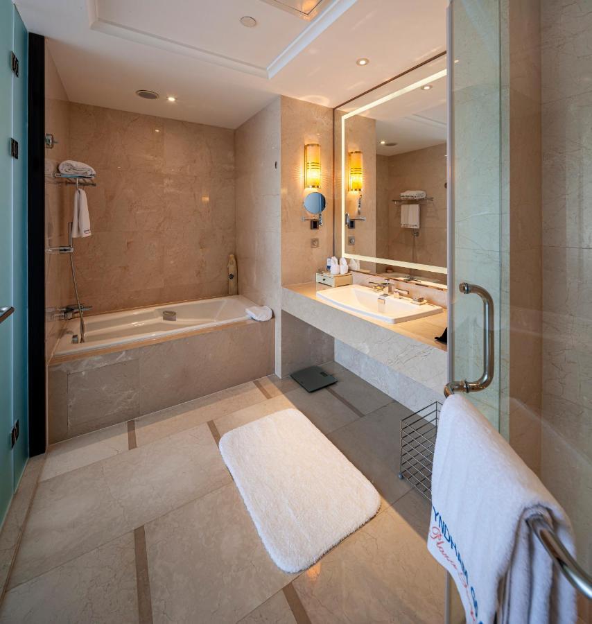 Wyndham Grand Plaza Royale Changsheng Jiangyin Bagian luar foto