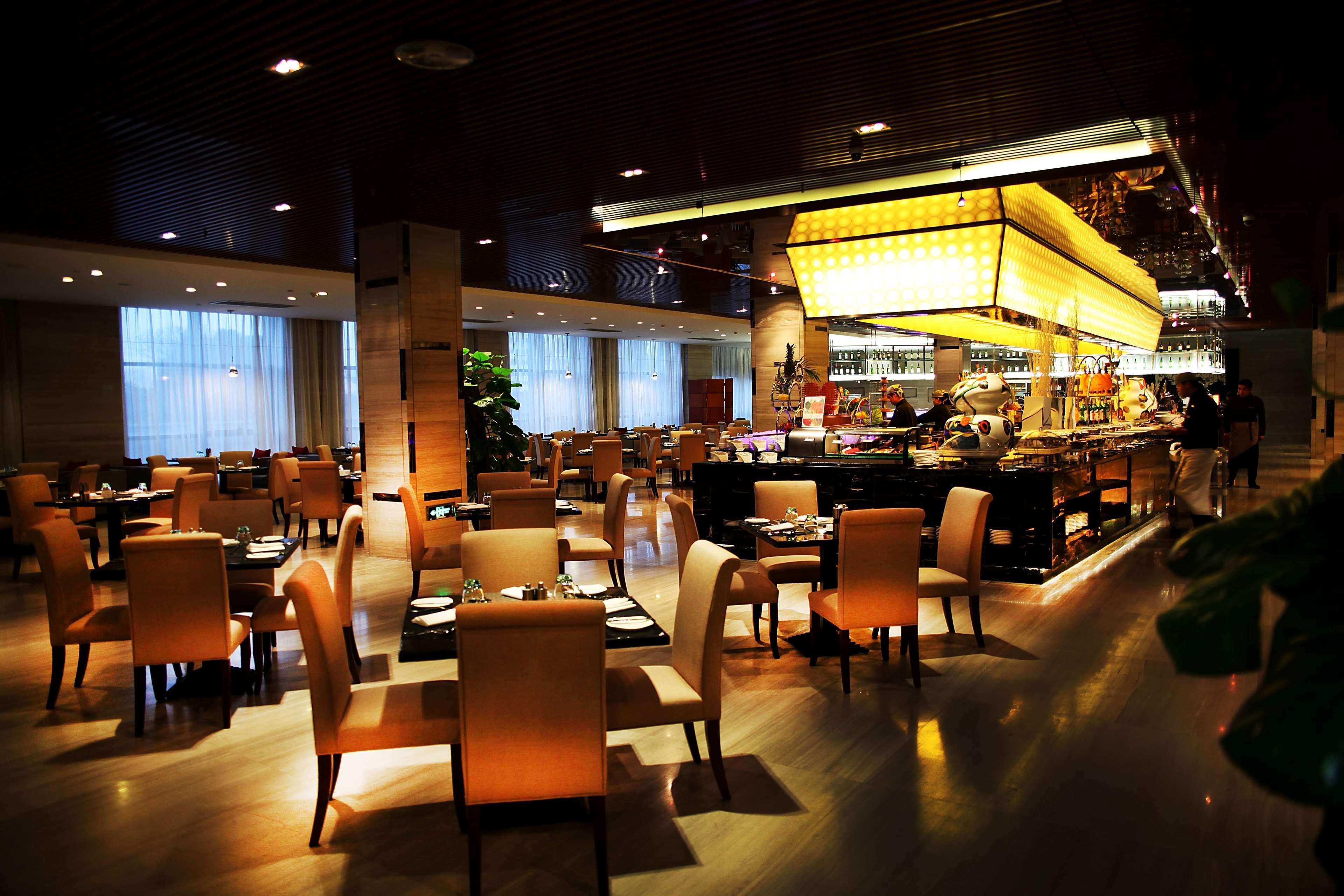 Wyndham Grand Plaza Royale Changsheng Jiangyin Bagian luar foto