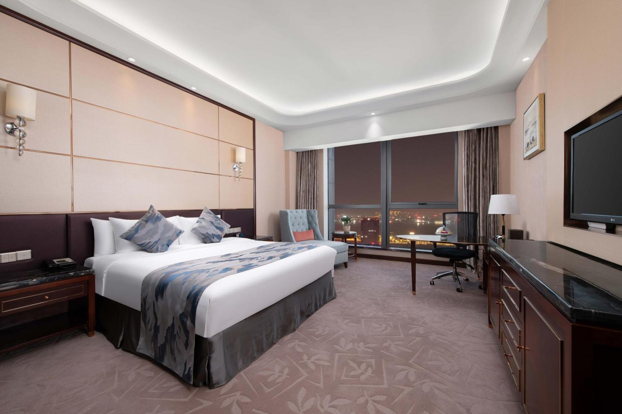 Wyndham Grand Plaza Royale Changsheng Jiangyin Hotel Bagian luar foto