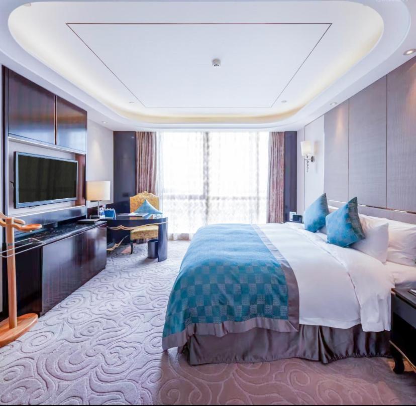 Wyndham Grand Plaza Royale Changsheng Jiangyin Hotel Bagian luar foto