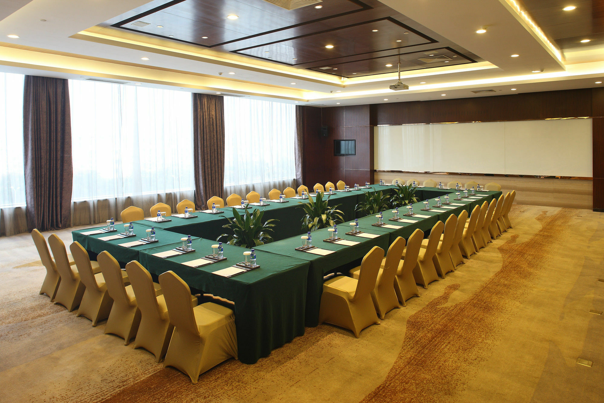 Wyndham Grand Plaza Royale Changsheng Jiangyin Hotel Bagian luar foto